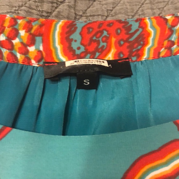 Turquoise patterned top - Picture 3 of 4